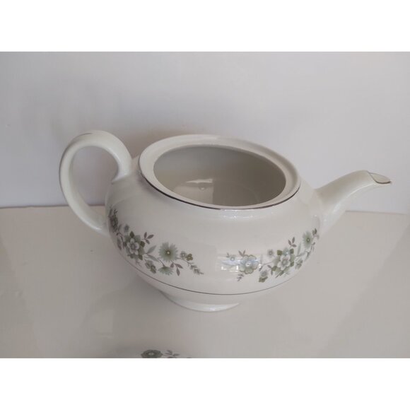 1960’s Vintage Johnson Bros Snowhite Meadowvale Green Floral Teapot 6 Cup - Picture 11 of 13
